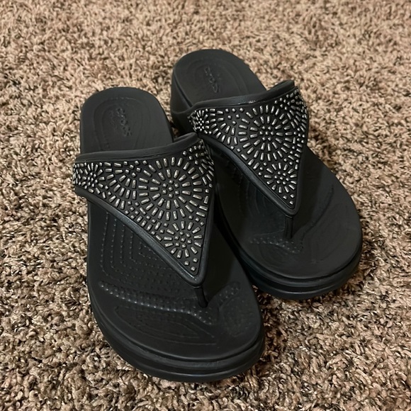 CROCS Shoes Crocs Womens Monterey Embellished Wedge Flip Flops